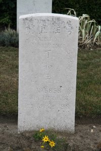 Les Baraques Military Cemetery Sangatte - Ting Ho Yu, 